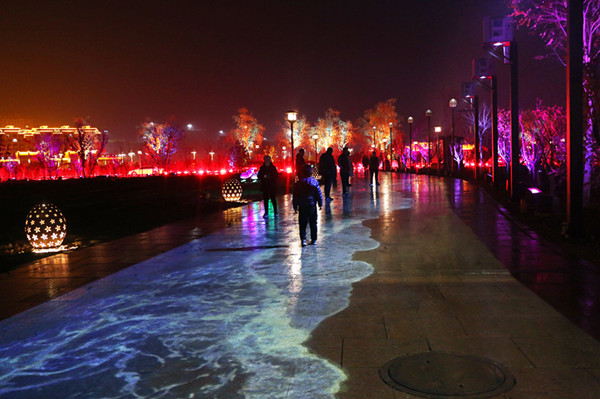 dcb2a8e652dc0e519ab436de6b321bb2_6375038871522555006183445.jpg 如何規(guī)劃特色小鎮(zhèn)亮化?